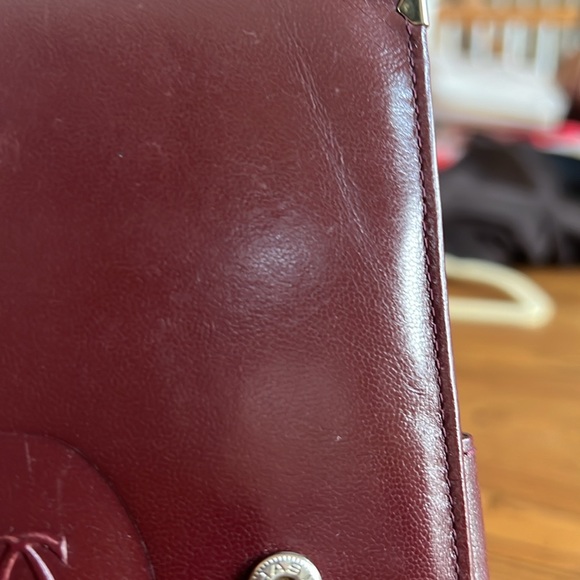 Vintage Cartier leatherwallet/passport holder.Very good condition. Brass. unisex - Picture 5 of 7